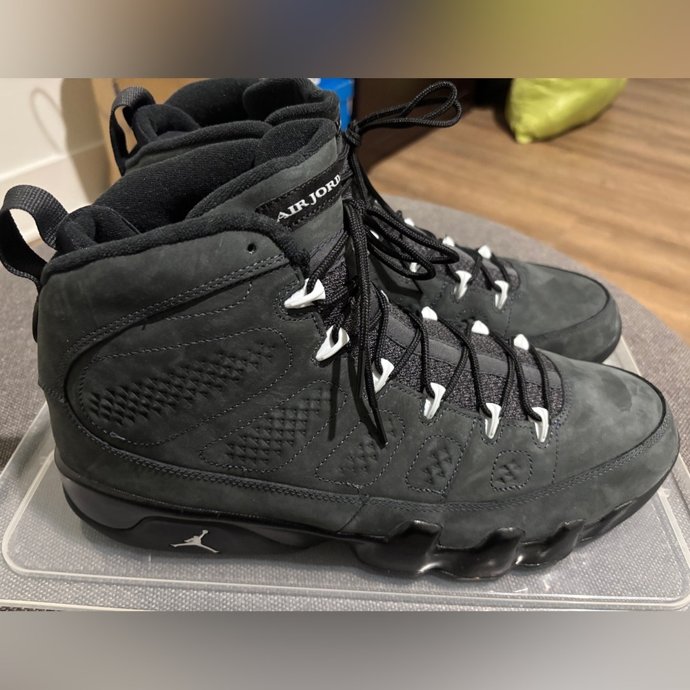 Air Jordan 9 Retro anthracite sneakers